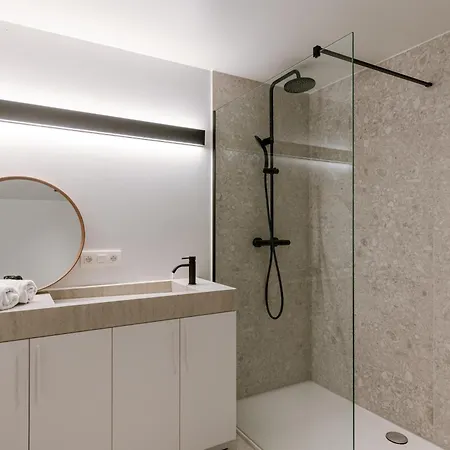 Flat Baptiste شقة